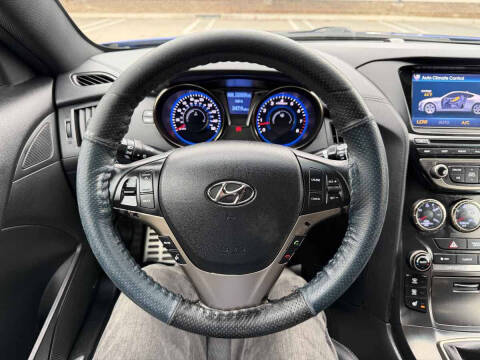 2013 Hyundai Genesis Coupe 3.8 Track