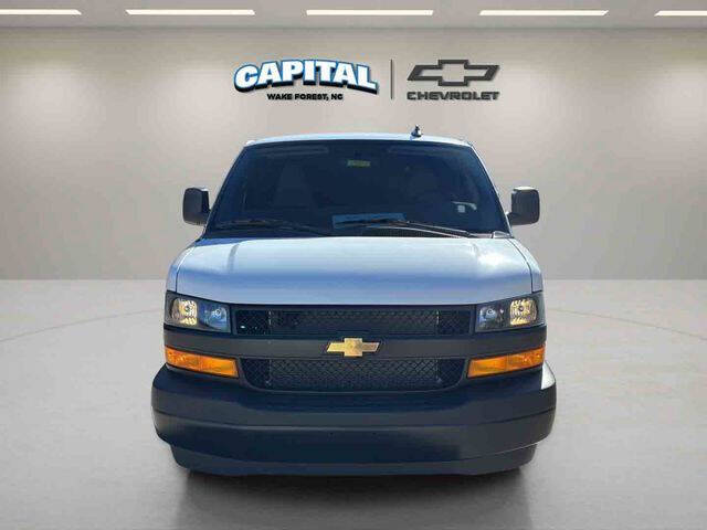 2025 Chevrolet Express 2500