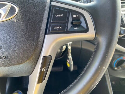 2014 Hyundai Accent SE