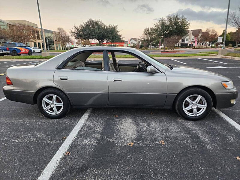 1999 Lexus ES 300