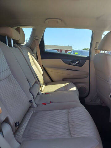 2018 Nissan Rogue SV