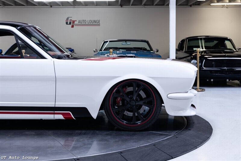 1965 Ford Mustang 12