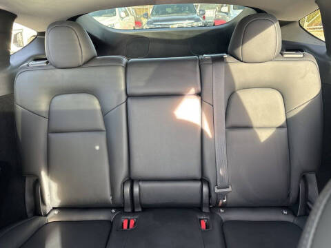 2025 Tesla Model Y Performance