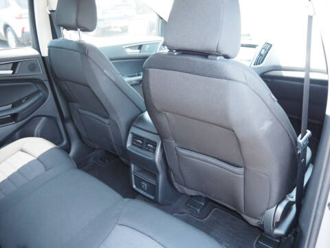 2020 Ford Edge SE