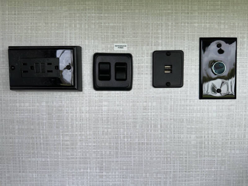 2025 Bontrager  Outdoors 12ROK