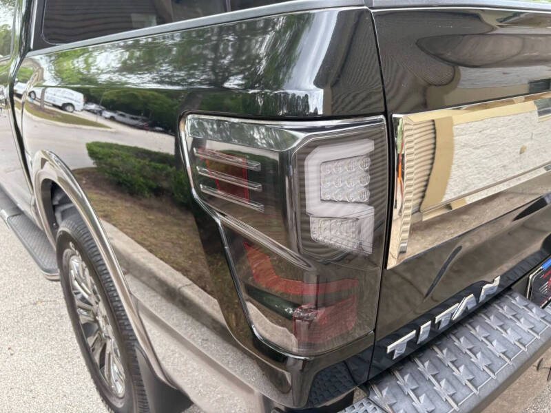 2017 Nissan Titan Platinum Reserve