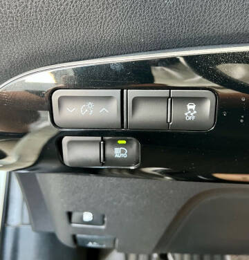 2016 Toyota Prius Four