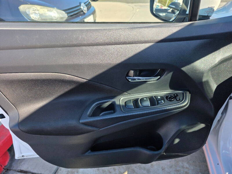 2022 Nissan Versa SV