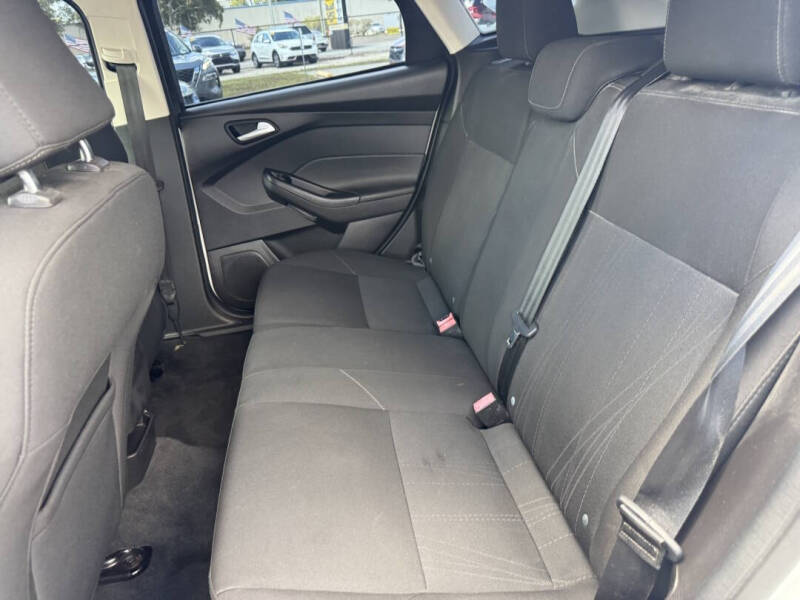2017 Ford Focus SE