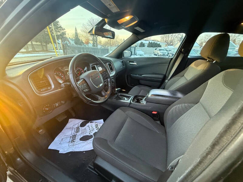 2017 Dodge Charger SE