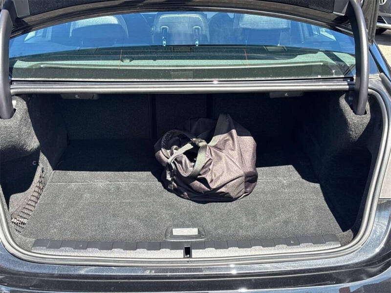 2024 BMW 3 Series 330e xDrive