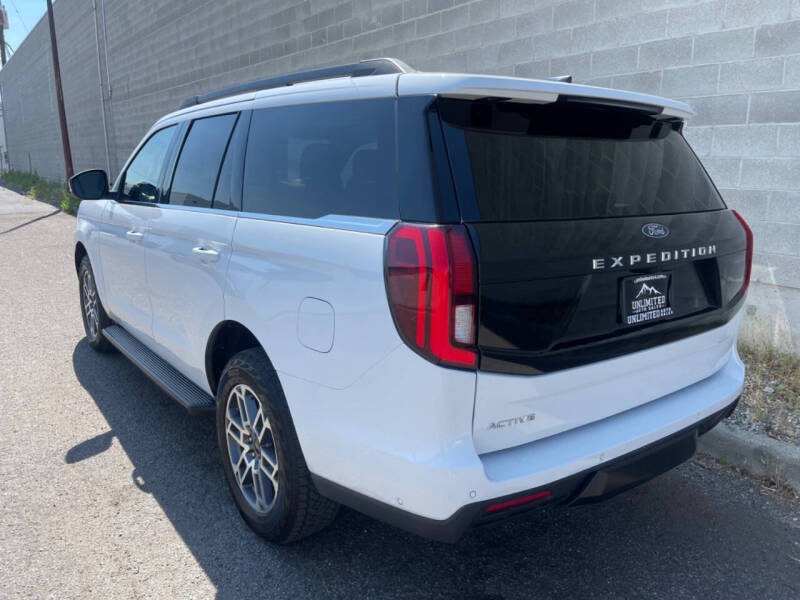 2025 Ford Expedition Active