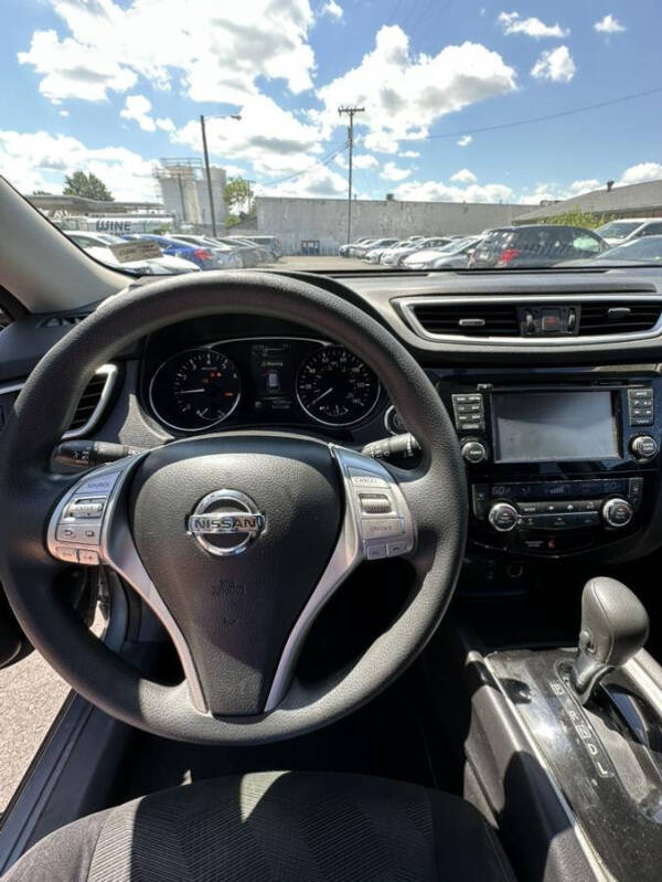 2015 Nissan Rogue SV