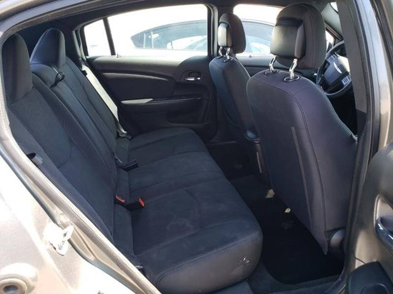 2013 Chrysler 200 LX