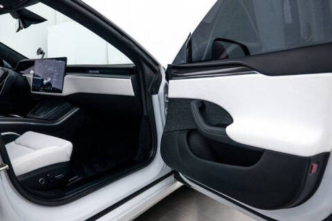 2022 Tesla Model S Plaid