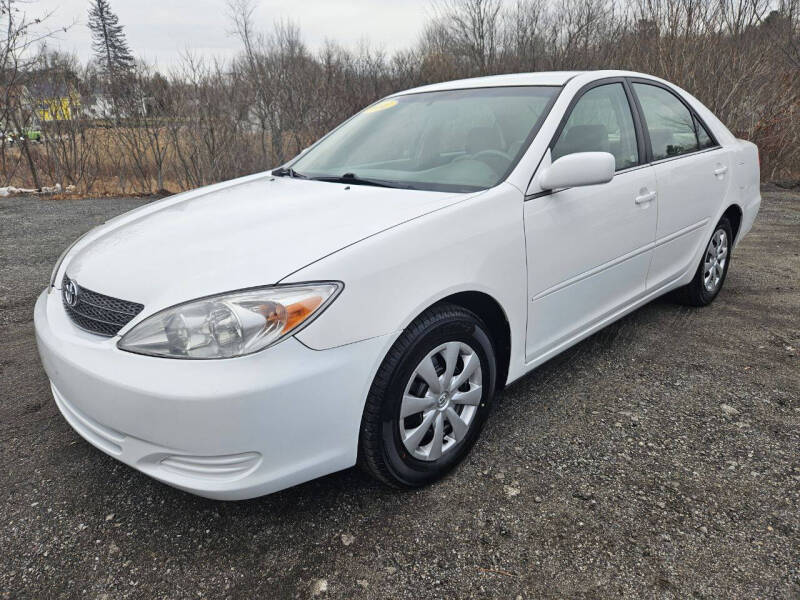 2002 Toyota Camry SE's photo