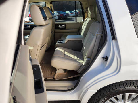 2016 Lincoln Navigator Select