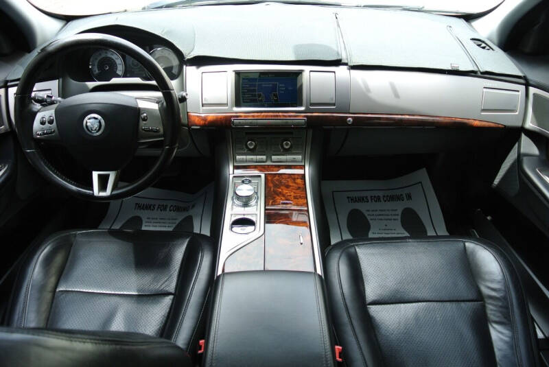 2011 Jaguar XF Premium