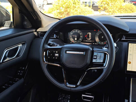 2025 Land Rover Range Rover Velar P250 Dynamic SE