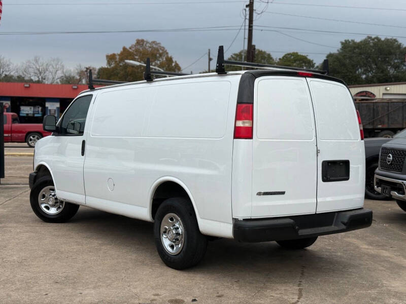 2017 Chevrolet Express 2500
