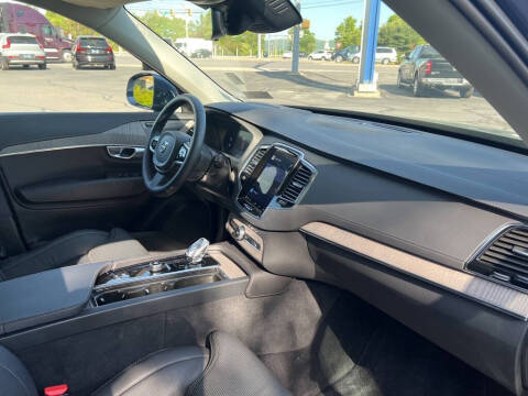 2023 Volvo XC90 Recharge T8 Ultimate Bright Theme 7P