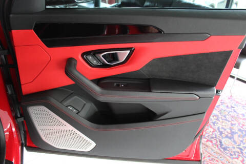 2023 Lamborghini Urus S