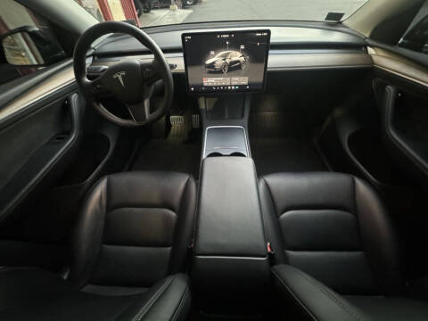 2023 Tesla Model Y Performance