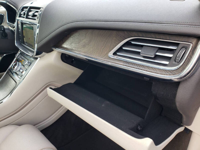 2019 Lincoln Continental Reserve