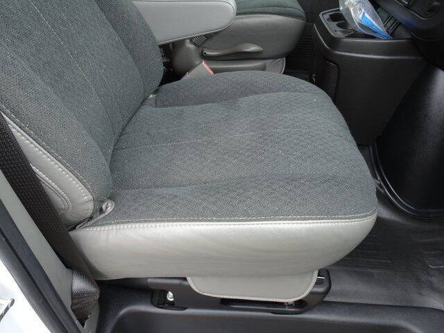 2024 Chevrolet Express 2500