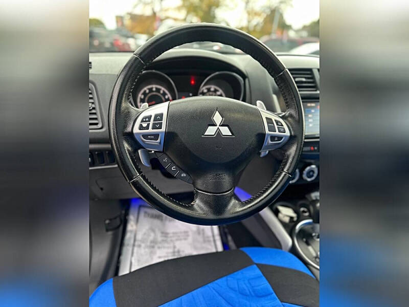 2013 Mitsubishi Outlander Sport SE