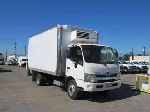 2015 Hino 195