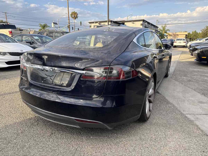 2012 Tesla Model S Performance