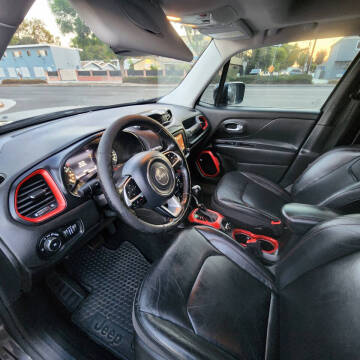 2016 Jeep Renegade Trailhawk