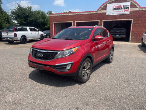 2015 Kia Sportage for sale at Family Auto Finance OKC LLC in Oklahoma City OK