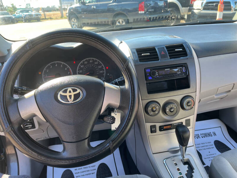 2011 Toyota Corolla LE