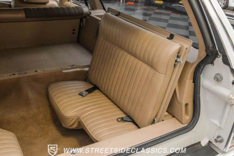 1990 Ford LTD Crown Victoria