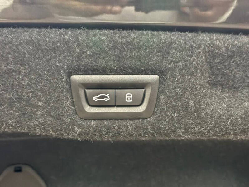 2025 BMW 5 Series 530i xDrive