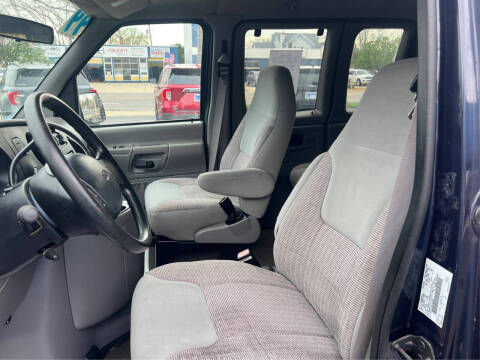 1999 Ford E-350 XLT SD