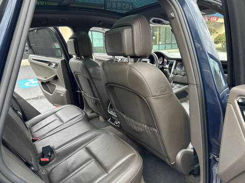 2016 Porsche Macan S