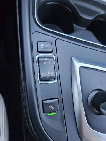 2015 BMW 3 Series 328i