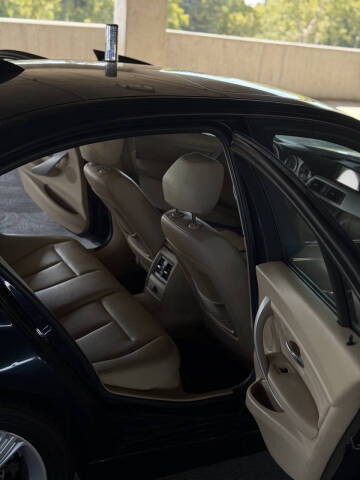 2012 BMW 3 Series 328i