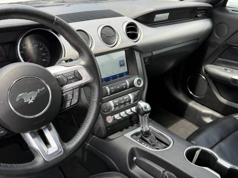 2021 Ford Mustang