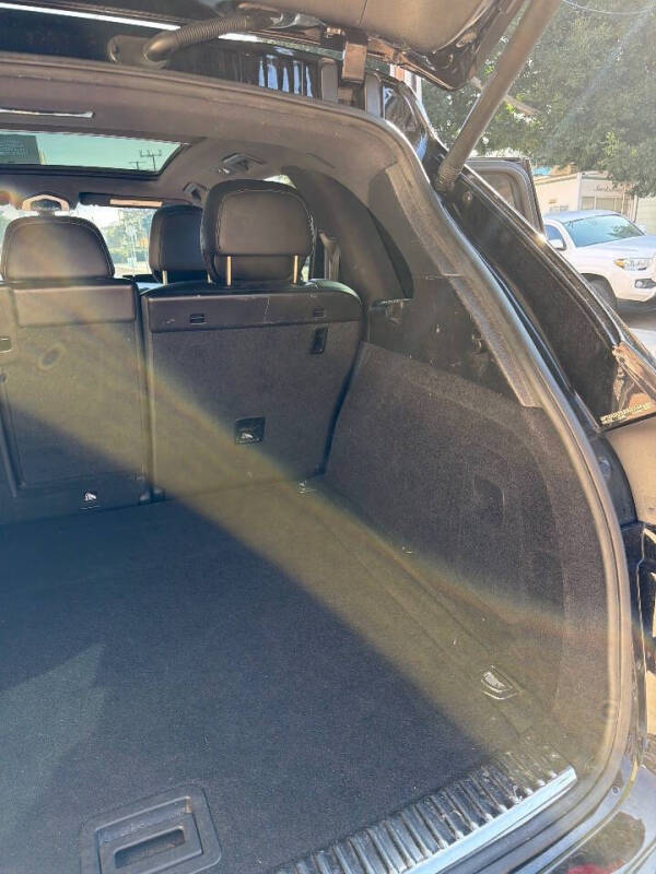 2018 Porsche Cayenne Platinum Edition