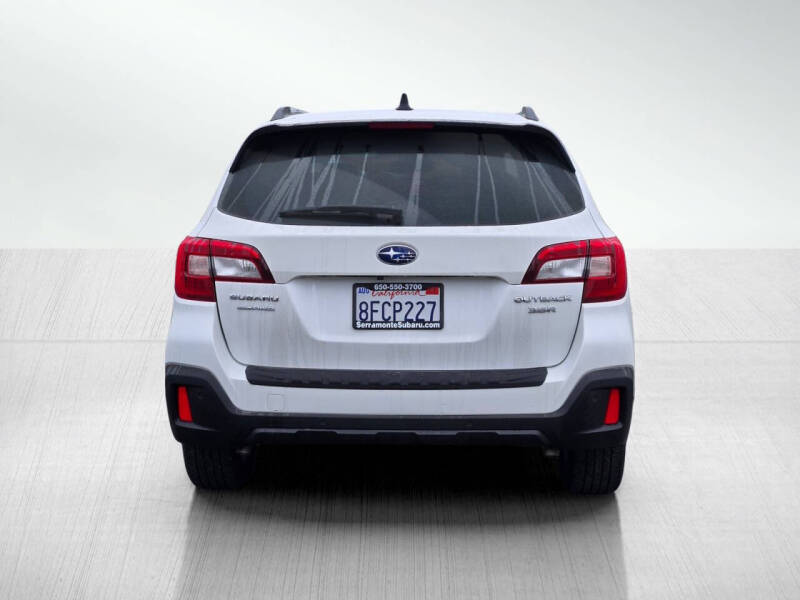 2018 Subaru Outback 3.6R Touring