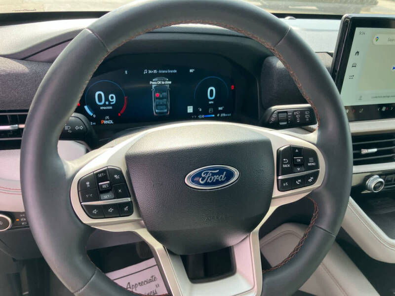 2025 Ford Explorer Active