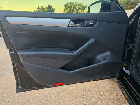 2013 Volkswagen Passat SE