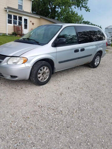 2005 Dodge Grand Caravan for sale at WESTSIDE GARAGE LLC in Keokuk IA