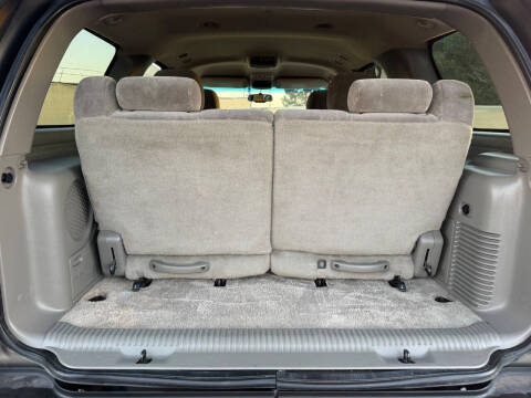 2003 Chevrolet Tahoe LS