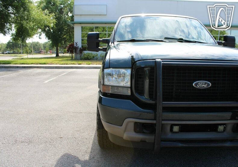 2003 Ford Excursion Limited
