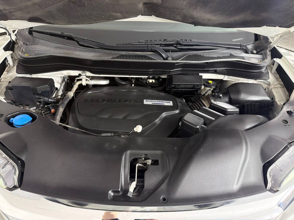 White 2019 Honda Pilot EX-L EX-L 4dr SUV 26